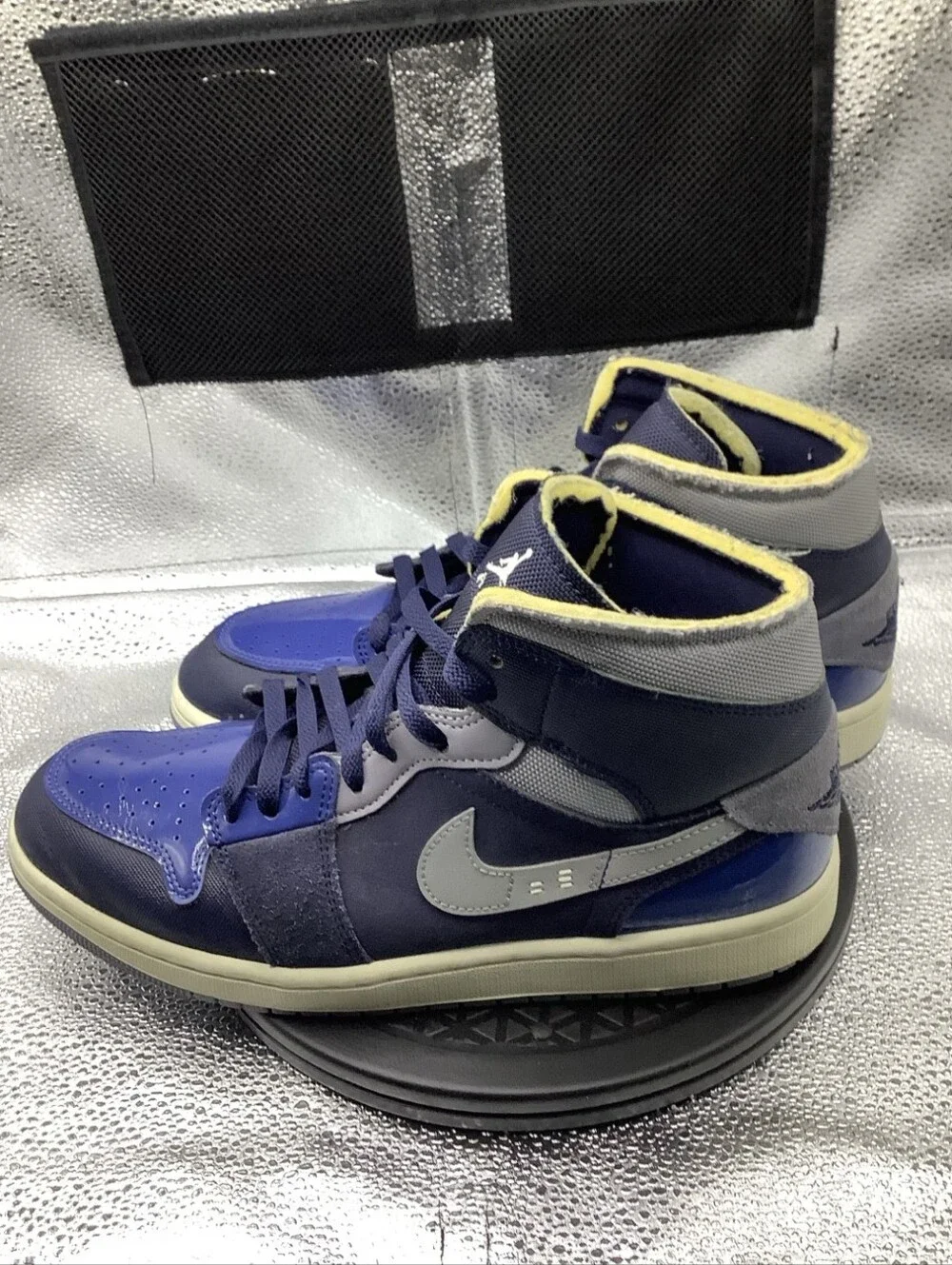 Air Jordan 1 Mid SE Craft Obsidian French Blue Size 10 Men / 11.5 Women